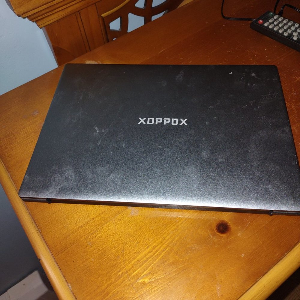 Laptop - Picture 2 of 2